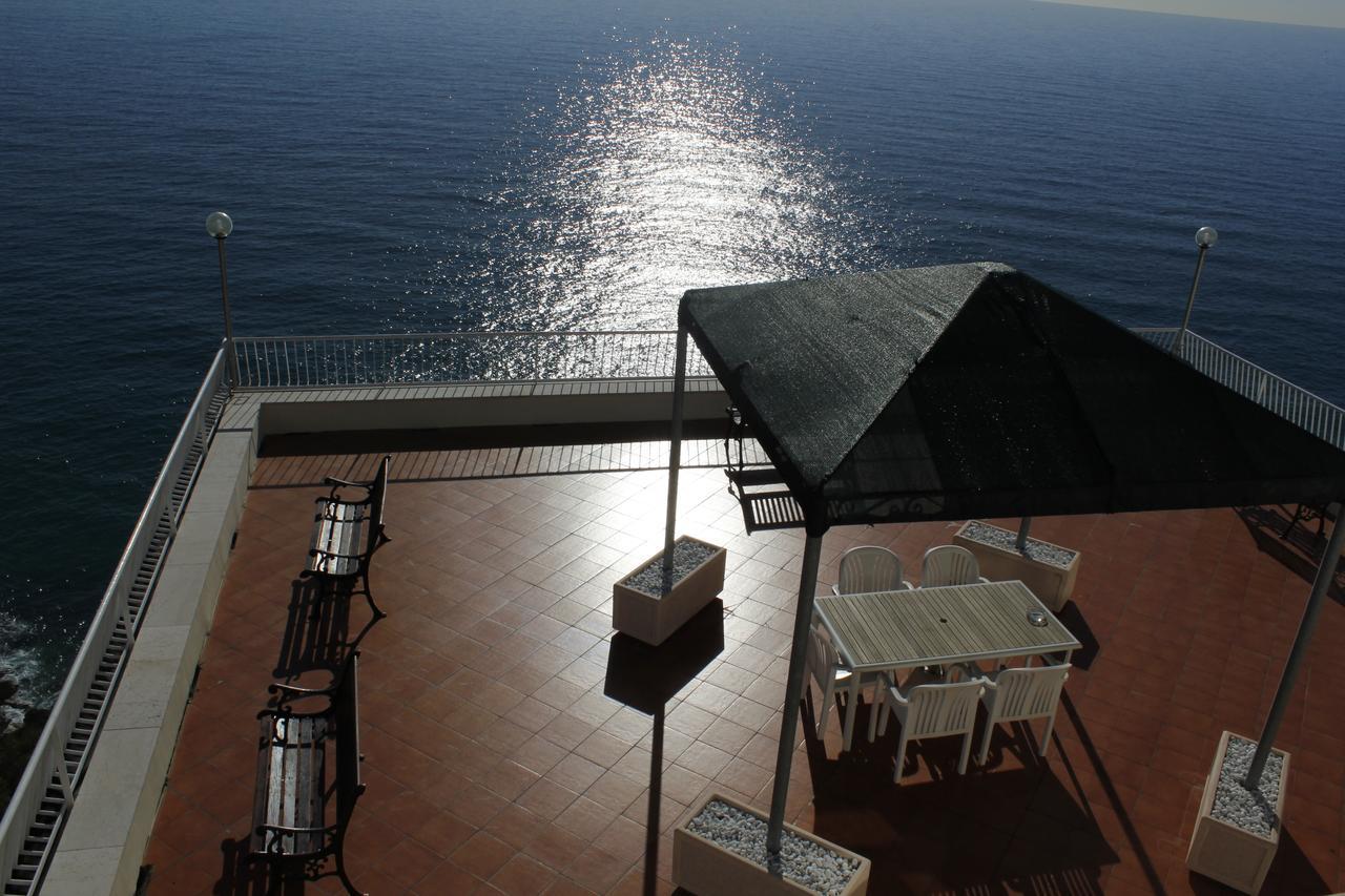 Casa Fatebenefratelli Hotell Varazze Exteriör bild