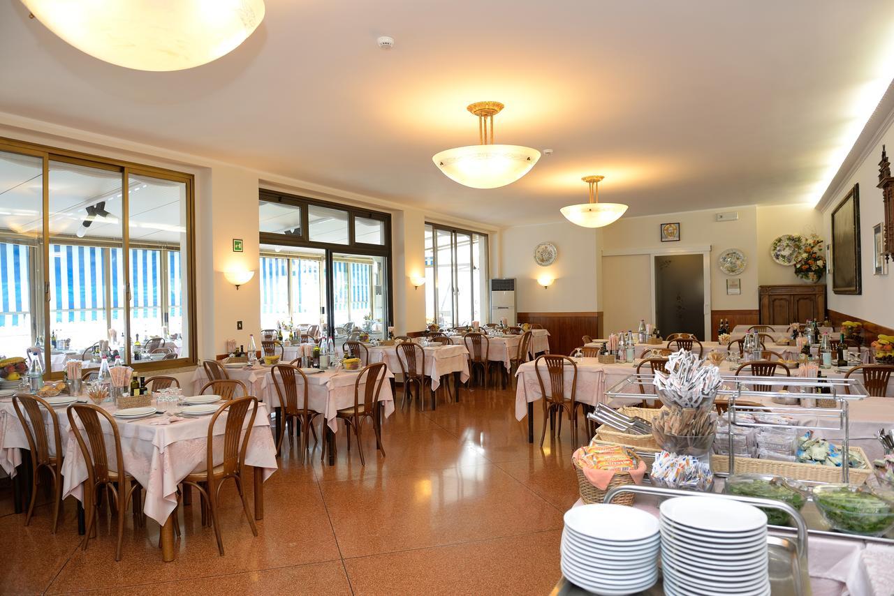 Casa Fatebenefratelli Hotell Varazze Exteriör bild