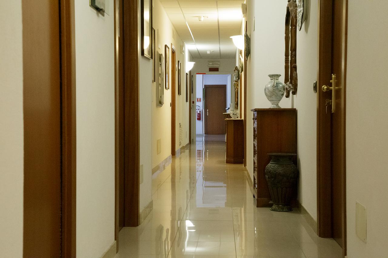 Casa Fatebenefratelli Hotell Varazze Exteriör bild